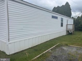 65 Saint Clairs Vlg, Morgantown, WV 26505