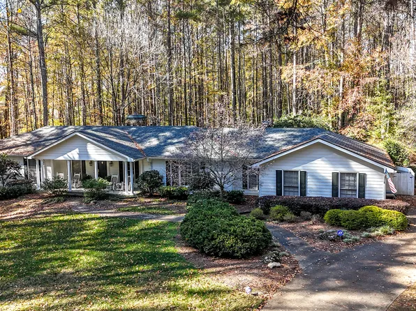 1355 Sherry Dr, Alpharetta, GA 30009