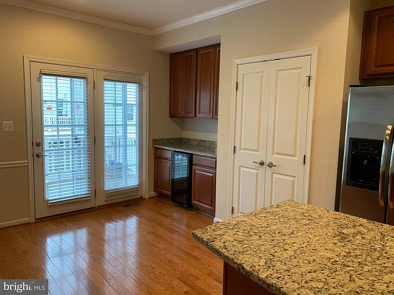 7449 Singers Way — Photo 12