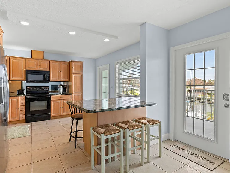 23 Royal Palm Point #B — Photo 23