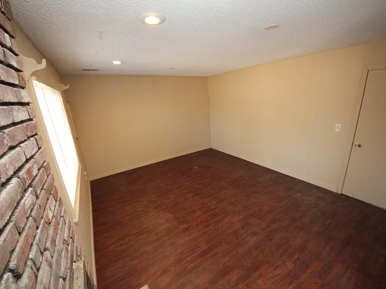 7702 Kessler Ln — Photo 8