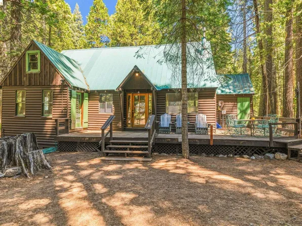 115 Meadowview Dr, Pinecrest, CA 95364
