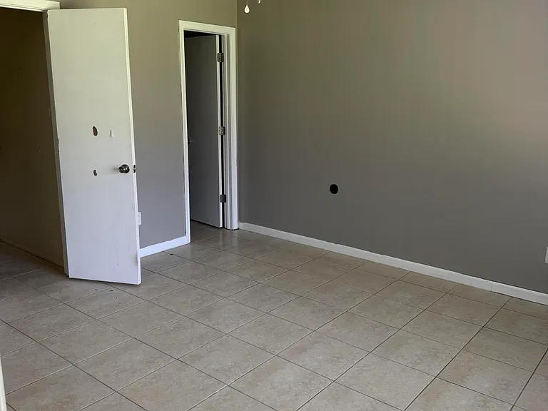 1456 SE Rivergreen Cir — Photo 6