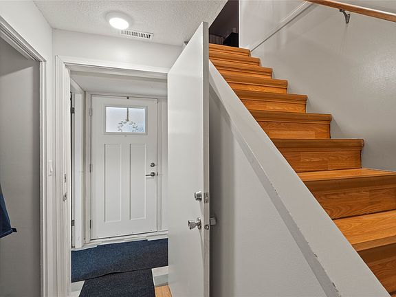 2nd image of 333 Waddington Dr