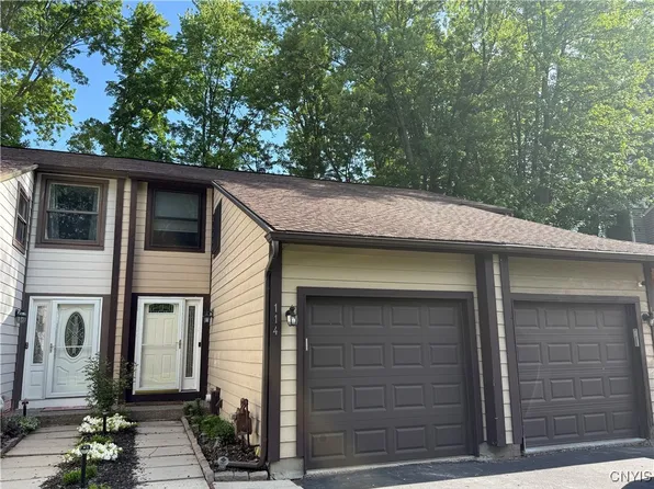 114 Softwind Cir, Baldwinsville, NY 13027