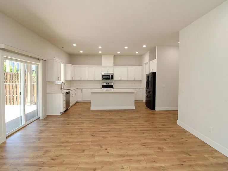 16576 SW Sunshine Coast St — Photo 8