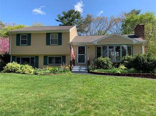 115 Brookside Dr, North Kingstown, RI 02852