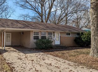 1211 W Beardsley Ave, Champaign, IL