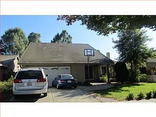 1st image of 216 Sherry Ct