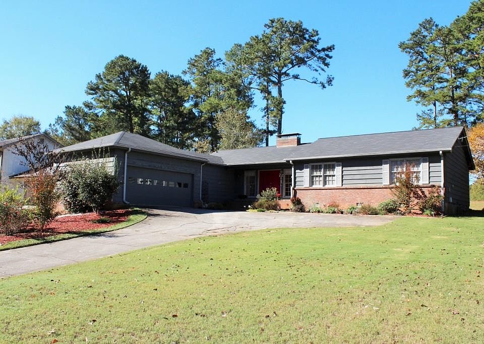 1st image of 3573 Clubhouse Ln SE