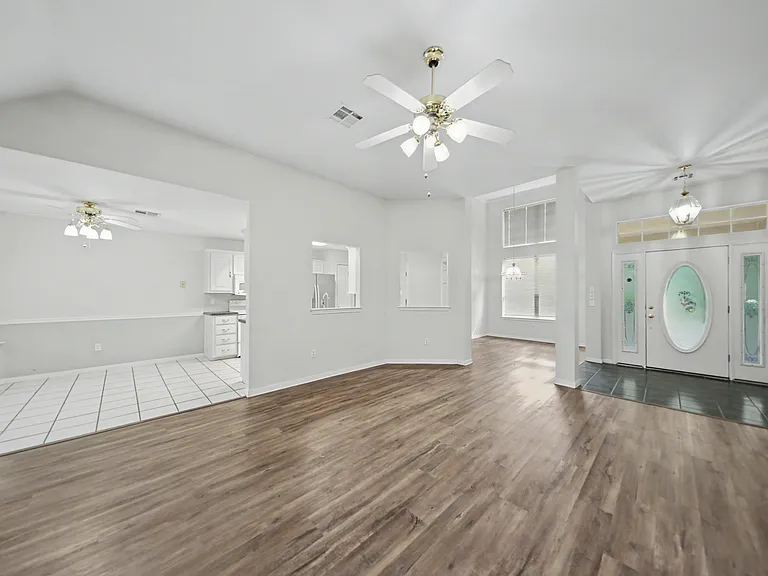 2412 Wilshire Dr — Photo 10