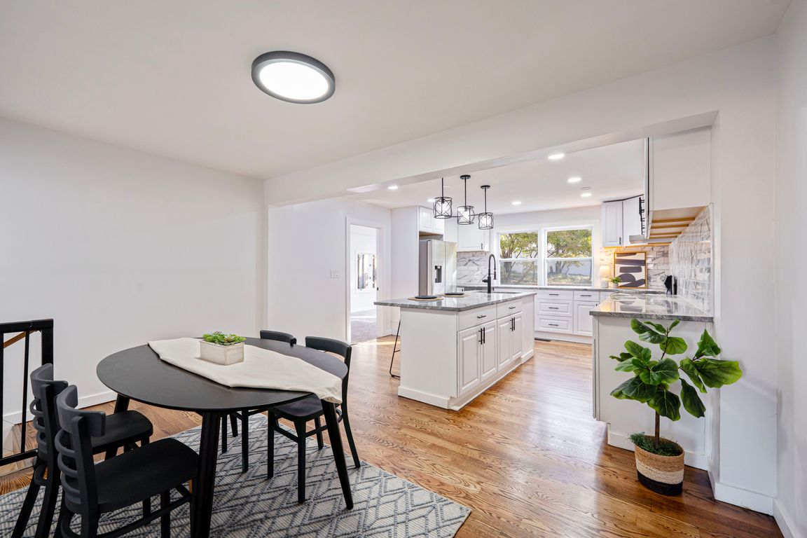 next background image