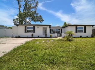 9737 Lake Chrise Ln, Port Richey, FL 34668