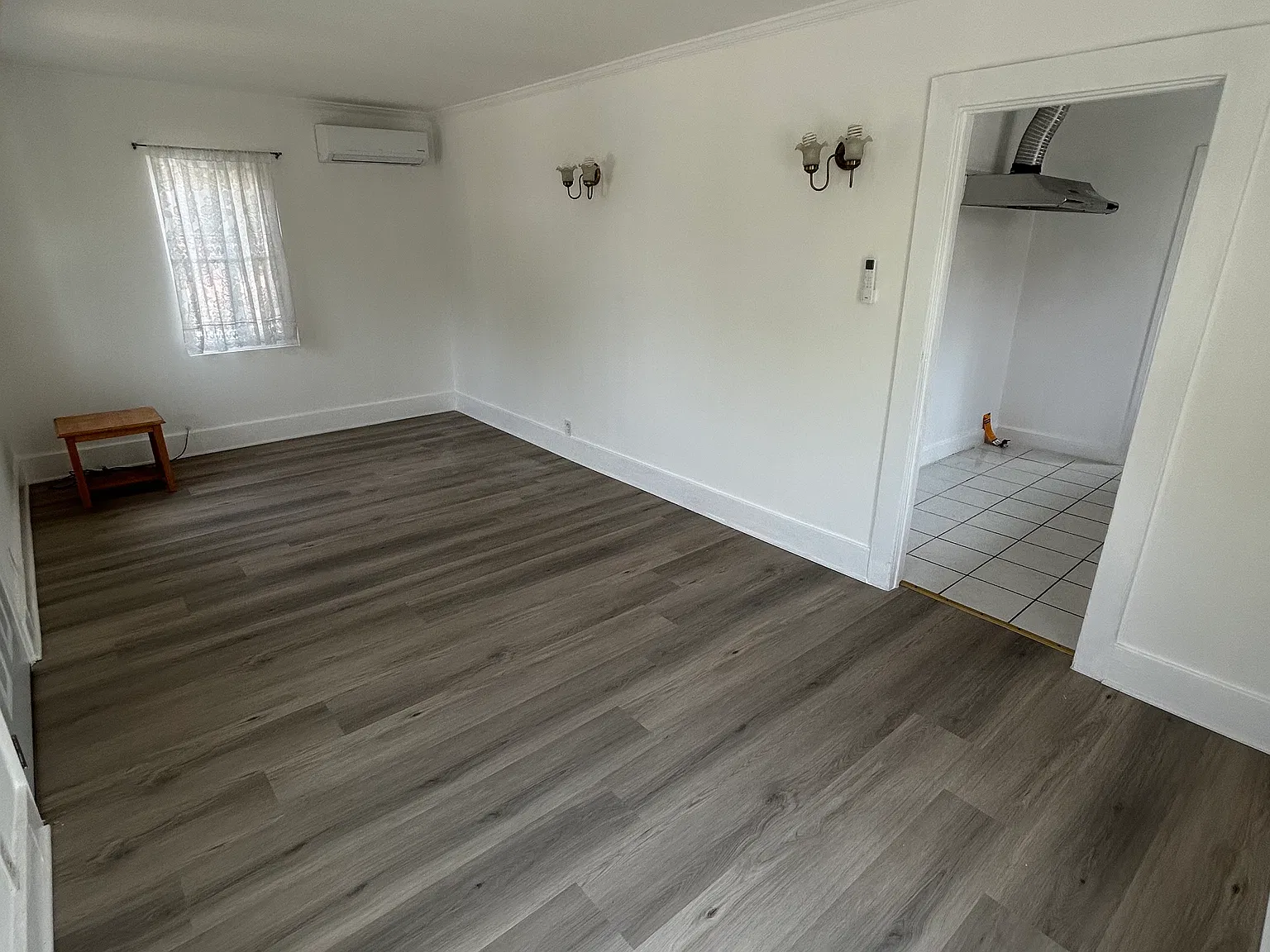 2 bed, 600 sqft, $2,200 — Photo 3