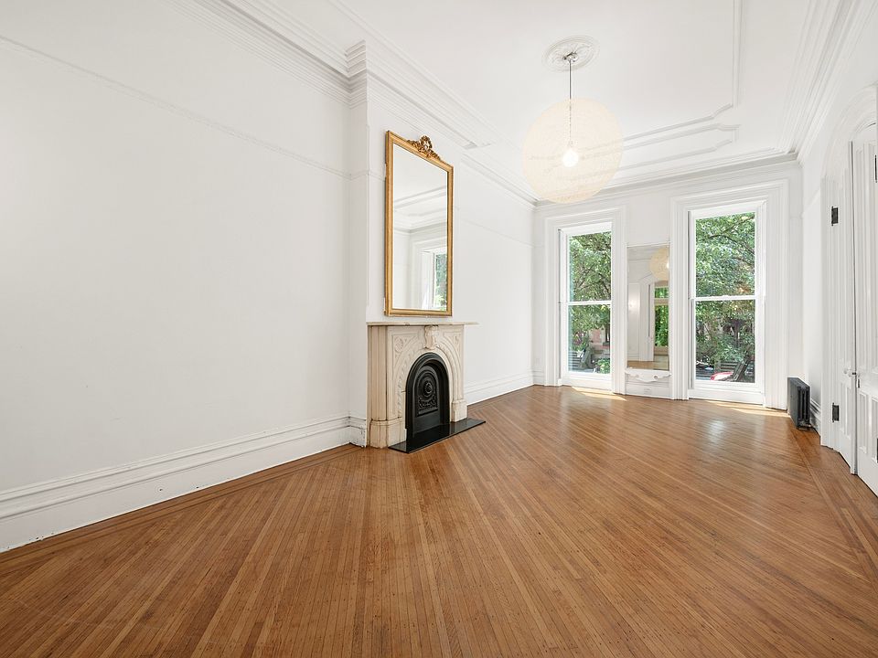 1st image of 73 Saint James Pl APT 2