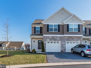 1762 Fairbank Ln, Mechanicsburg, PA 17055