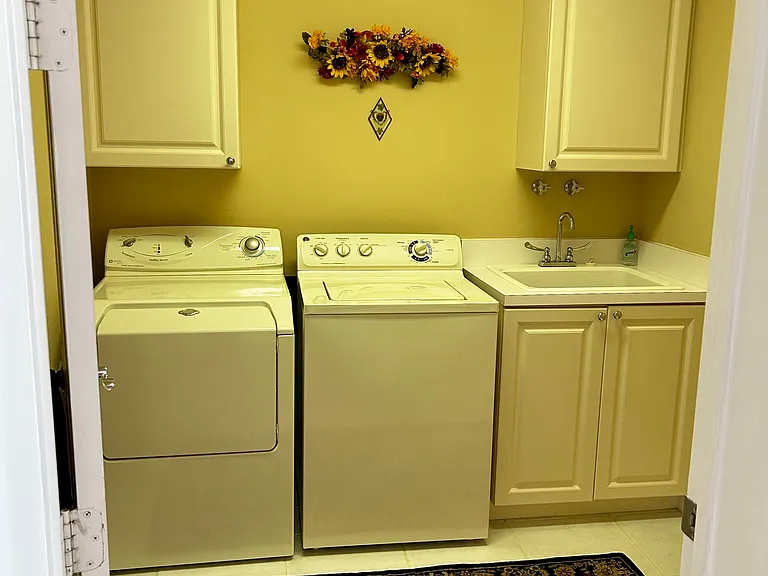 4 Harbour Isle Dr E — Photo 36