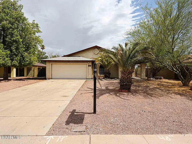 6320 W Paradise Ln — Photo 19