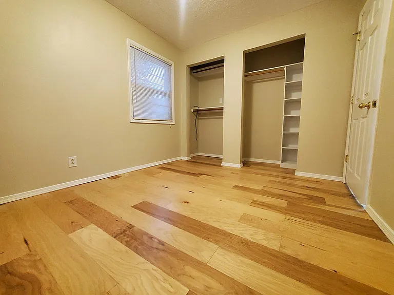 7214 E Castle Dr — Photo 9