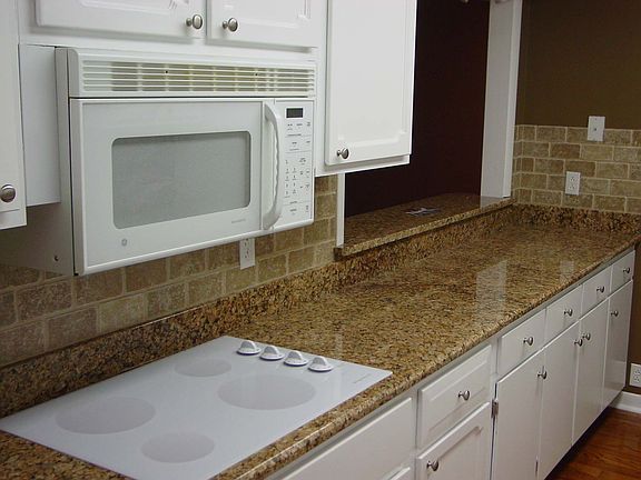 4th image of 1302 Mercury Blvd APT 39