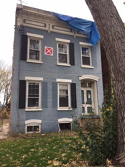 1st image of 3325 6th Ave