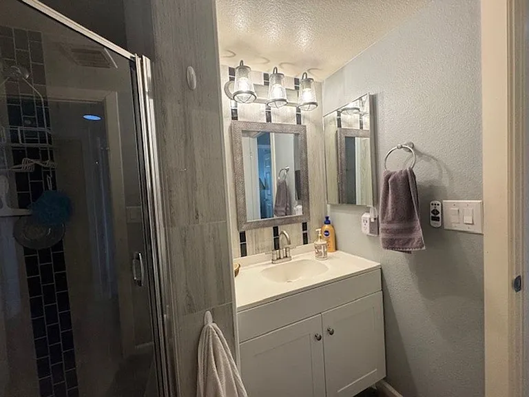 1800 Clubhouse Dr #28 — Photo 24