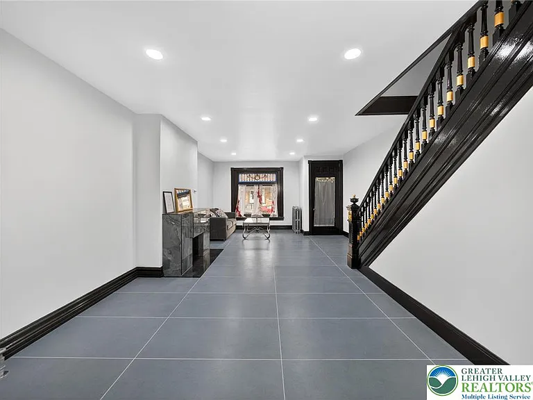 1341 W Chew St — Photo 15