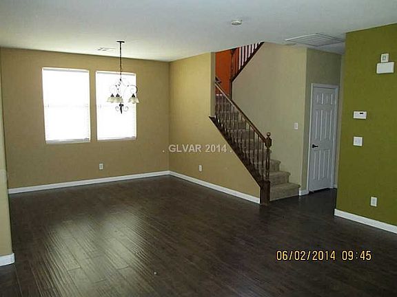 2nd image of 225 Lantana Breeze Dr