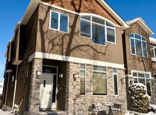 624 S 27th Ave NW, Calgary, AB T2M 2J1