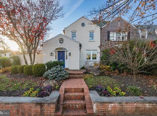 1900 37th St NW, Washington, DC 20007