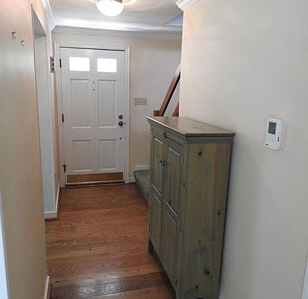 3rd image of 3807 Newton Ct