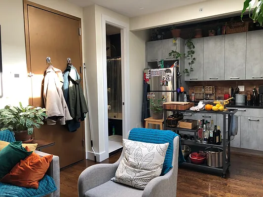 Rented by Yup Realty LLC | media 4