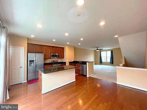 4th image of 23230 Ambrosia Ln