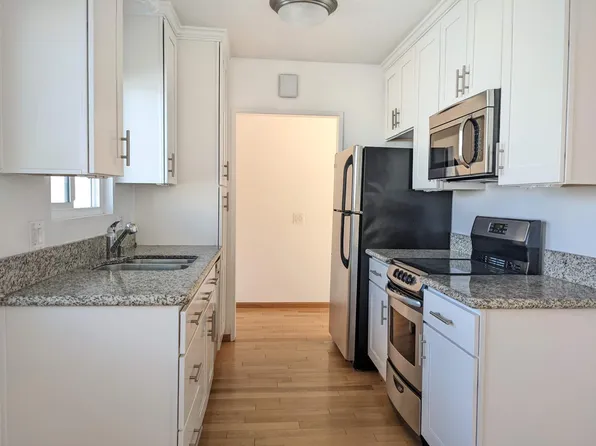 230 Bicknell Ave APT 203, Santa Monica, CA 90405