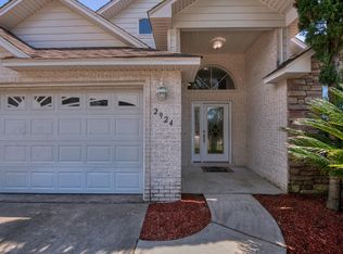 2924 Hidden Bay Blvd, Navarre, FL 32566