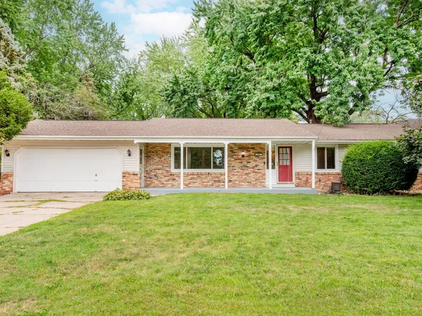 1801 River Hills Dr, Burnsville, MN 55337