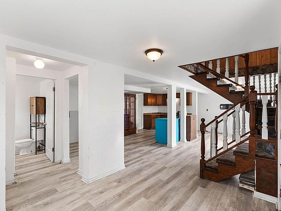 4th image of 725 1st St
