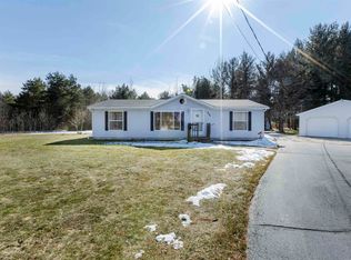 909 W Nielson Rd, Sanford, MI 48657