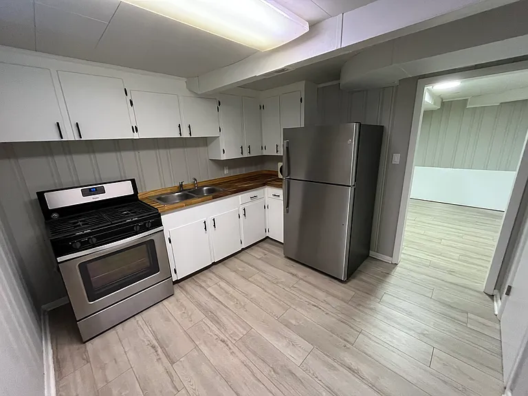 5019 Oxford St — Photo 18