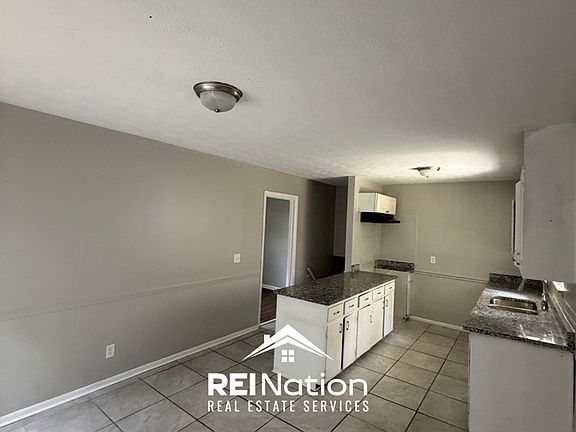 5th image of 607 Country View Dr