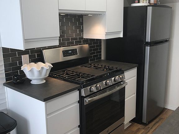 Kitchen Area Gas Range Oven 