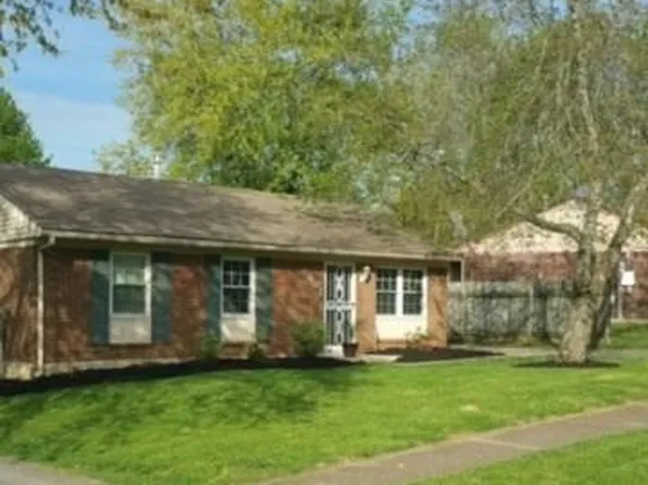 5407 Crosstree Pl, Louisville, KY 40229