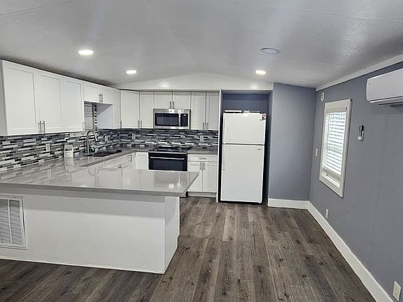 5th image of 12401 W Okeechobee Rd #338
