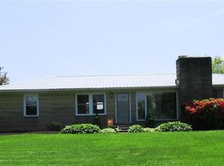34862 Walnut Rdg, Salineville, OH 43945