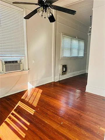 2300 Jena St #B — Photo 7