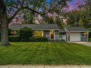 21851 Evergreen Rd, Southfield, MI 48075