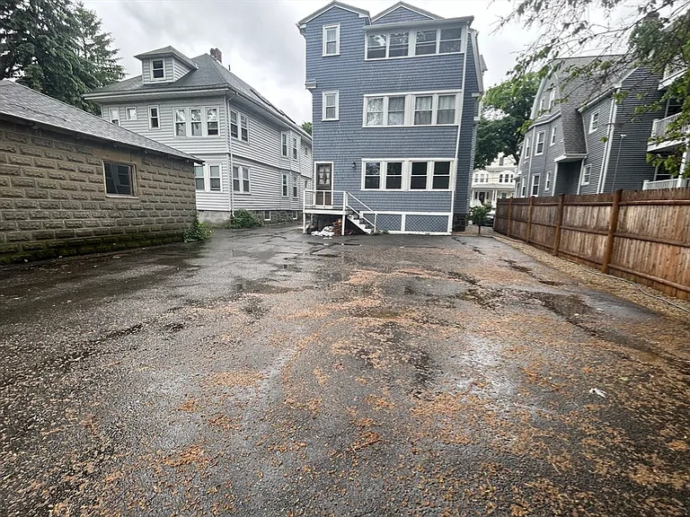 17 Usher Rd #2 — Photo 16