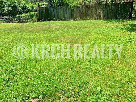 3rd image of 7528 Eunice Ave