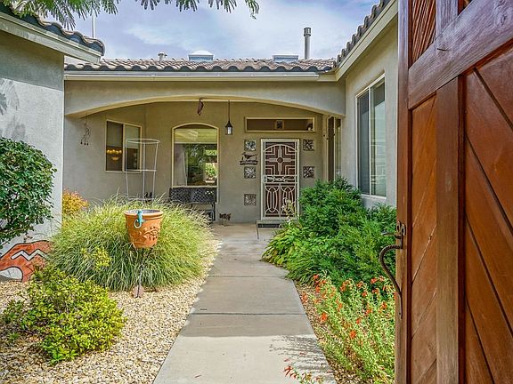 5th image of 7420 Torin Dr NE