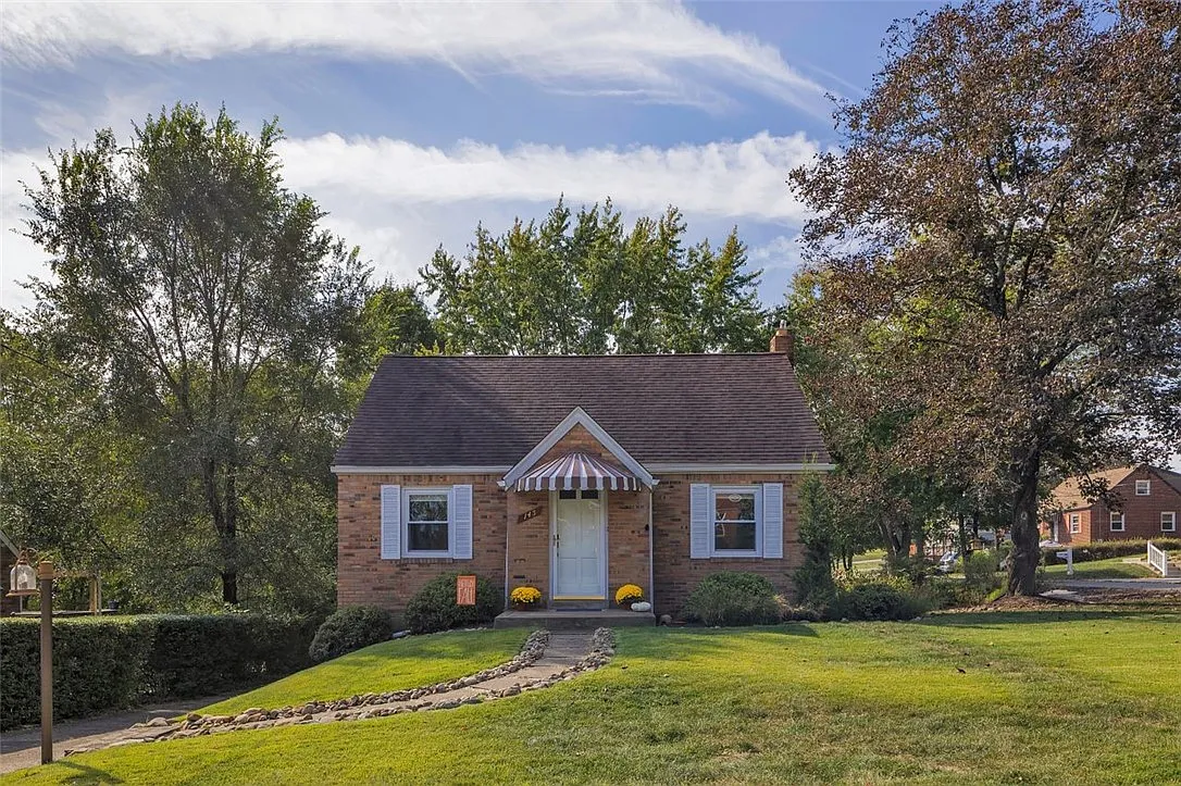 145 Lily Dr photo 1